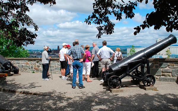Guided Walking Tours and Theme Tours