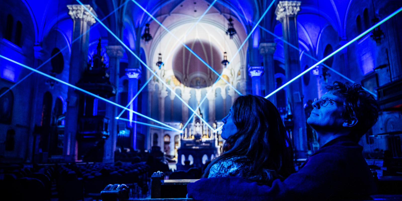 Aura Église Saint-Roch / Moment Factory