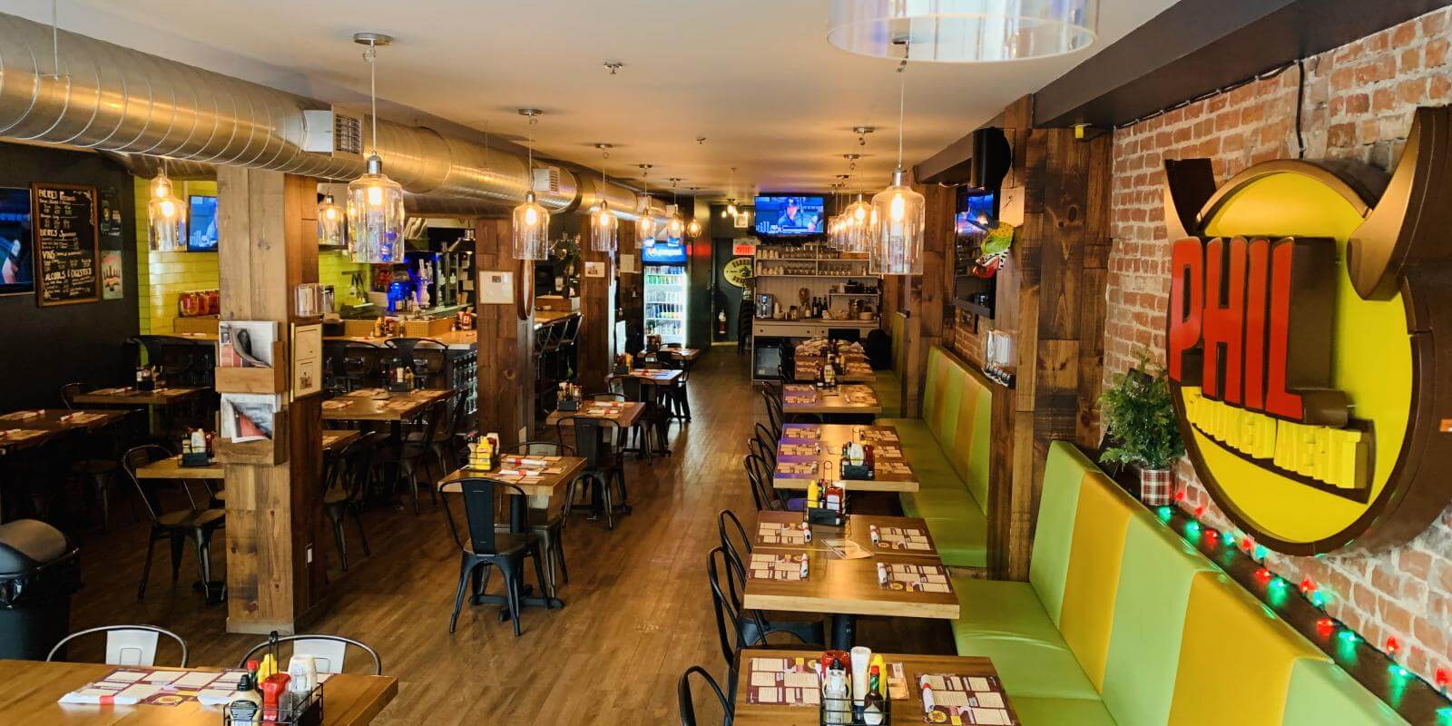 Phil Smoked Meat Restaurants Restaurants Visiter Québec