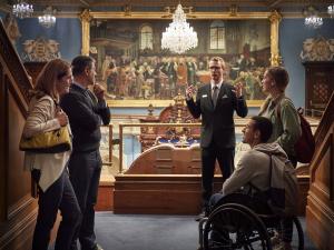 Parlement du Québec - Visite guidée dans la salle de l'Assemblée nationale (salon Bleu)