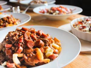 Poutineville - poutine with sausages
