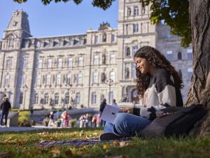 Parlement du Québec - Façade du parlement du Québec.2