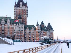 Au 1884 - Slide and Castle