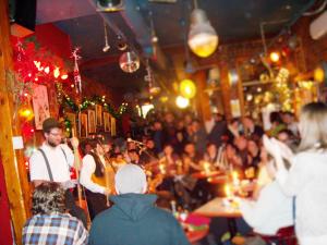 Le Guide De La Vie Nocturne A Quebec Quebec Cite