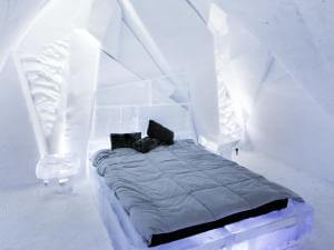 Room and ice bed at the Hôtel de Glace, in Saint-Gabriel-de-Valcartier, near Québec.