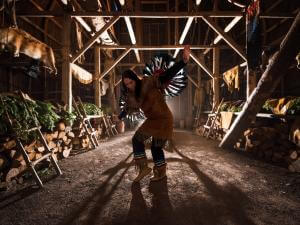 Traditional Huron Site Onhoüa Chetek8e - Native American dancer