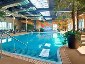 Hôtel Must - indoor pool