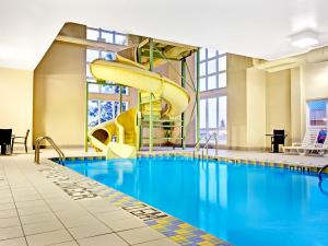 Super 8 Québec Sainte-Foy - indoor pool