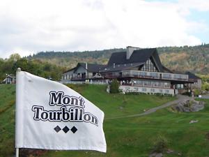 Mont Tourbillon - manoir extérieur