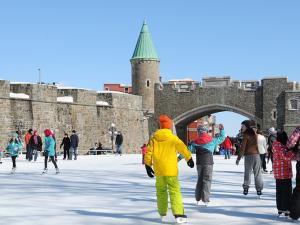 Patinoire de la place D'Youville - Patinage entre amis