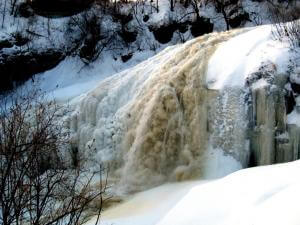 Centre d'interprétation Kabir Kouba  - Falls in winter