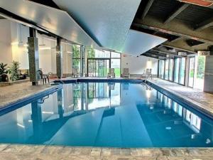Chalets-Village Mont-Sainte-Anne - Indoor pool