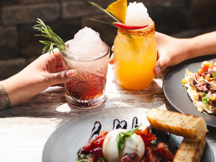 Belle et la Boeuf cocktails