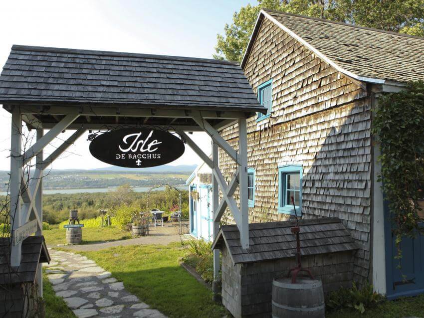 Best Spots on a Tour of Île d'Orléans Visit Québec City