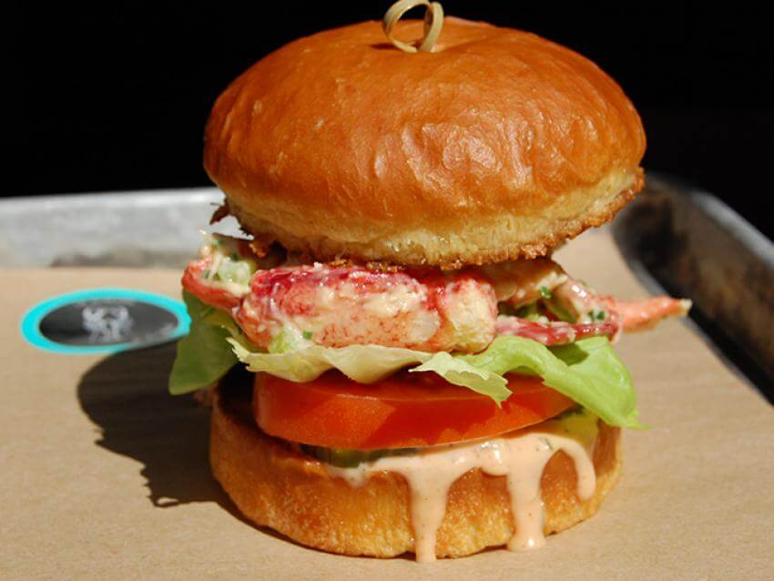 Restaurant Ile De Groix Burger De Homard