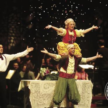 La mys­té­rieuse mé­ta­mor­phose de M. et Mme Tacet