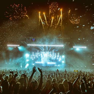 Spectacle sur la scène du Festival d'été de Québec