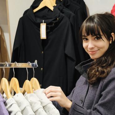 Olivia working at Atelier de la Pomme