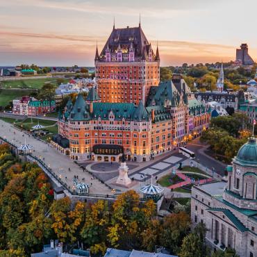 Vue aérienne sur le Vieux-Québec en automne