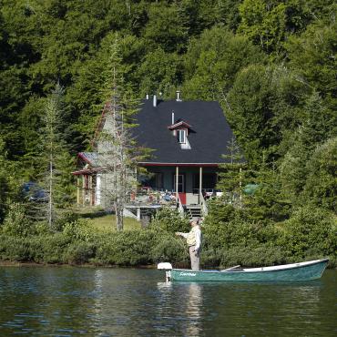 Réserve faunique de Portneuf - Maison au bord de l'eau